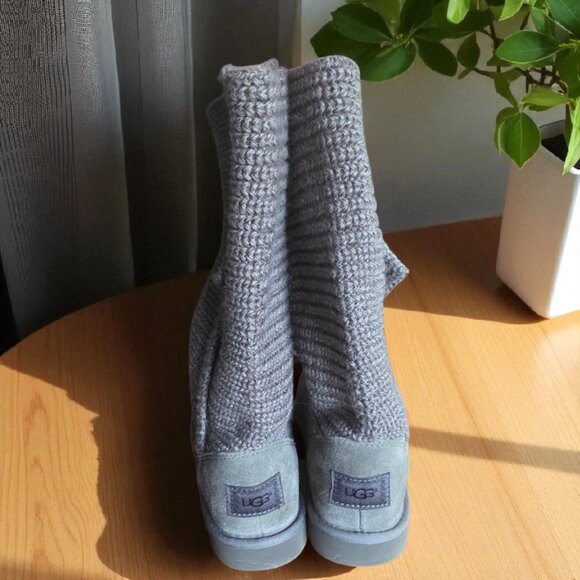 UGG ( 6-7 ) CARDY GREY Oversized Sweater Knit Cuffed Slipper/Boots - Picture 4 of 11